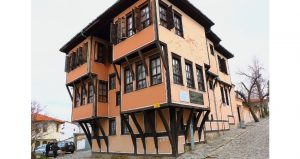 Lamartine House 2