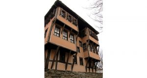 Lamartine house 3